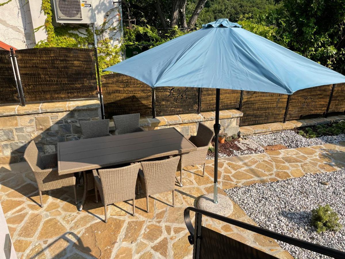 Villa Sanela Pobegi Екстериор снимка